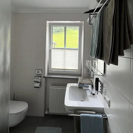 アパート Apartmenthaus Oberlehen アプテナウ